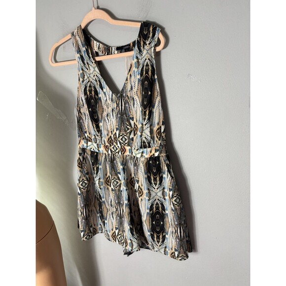 Ladakh Women’s Romper Sleeveless V-Neck Boho Tribal Print Sz 4 - Picture 13 of 13